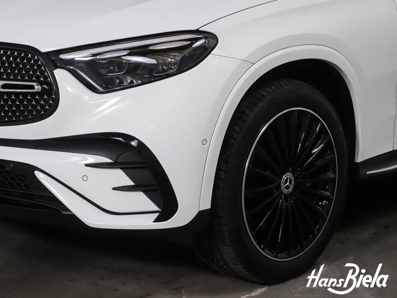 Mercedes-Benz GLC 300 2025 г. Белый, пробег 17001 км