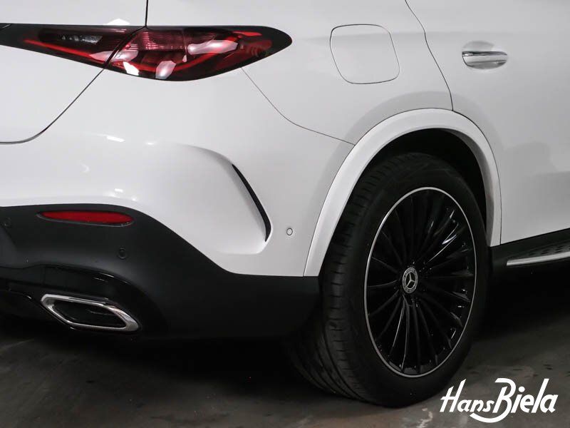 Mercedes-Benz GLC 300 2025 г. Белый, пробег 17001 км