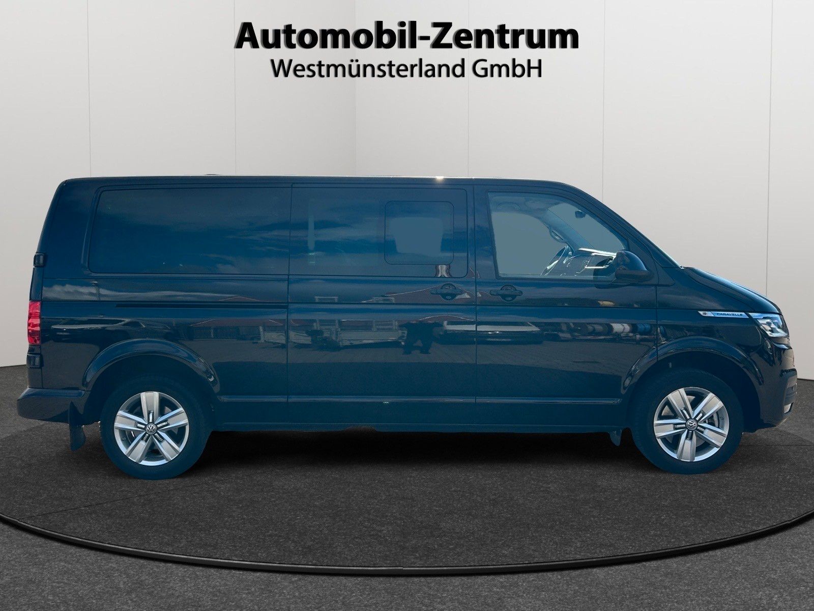 Volkswagen T6 CARAVELLE 2023 г. Чёрный, пробег 50600 км