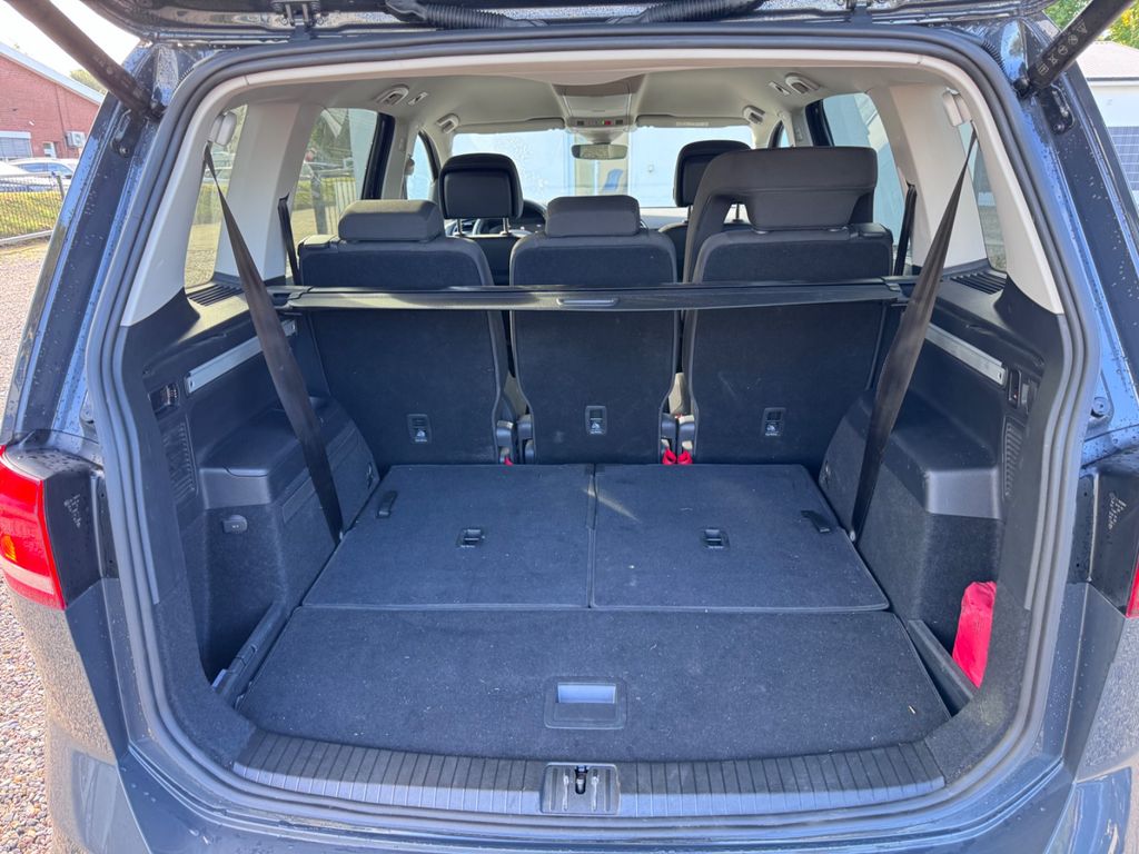 Volkswagen Touran 2025 г. Серый, пробег 47500 км