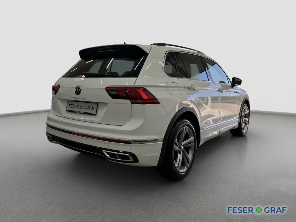 Volkswagen Tiguan 2023 г. Белый, пробег 49267 км