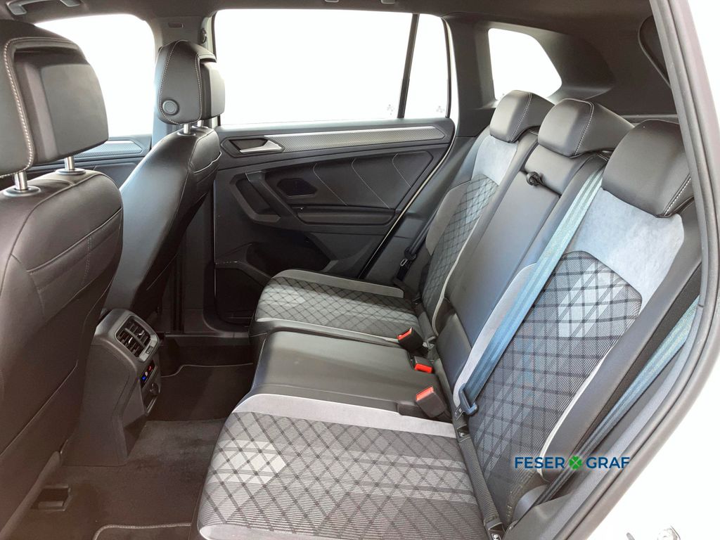 Volkswagen Tiguan 2023 г. Белый, пробег 49267 км
