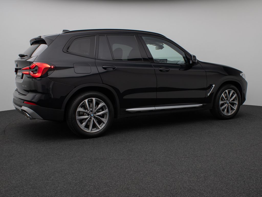 BMW X3 2023 г. Чёрный, пробег 48111 км