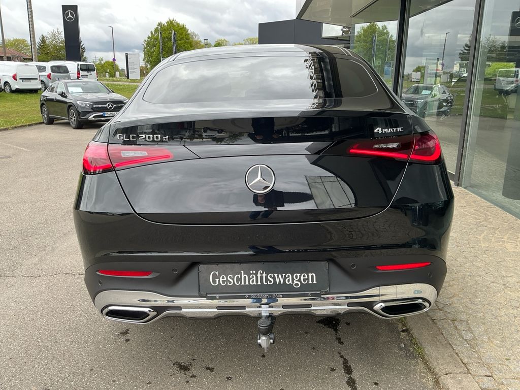 Mercedes-Benz GLC 200 2026 г. Чёрный, пробег 9900 км