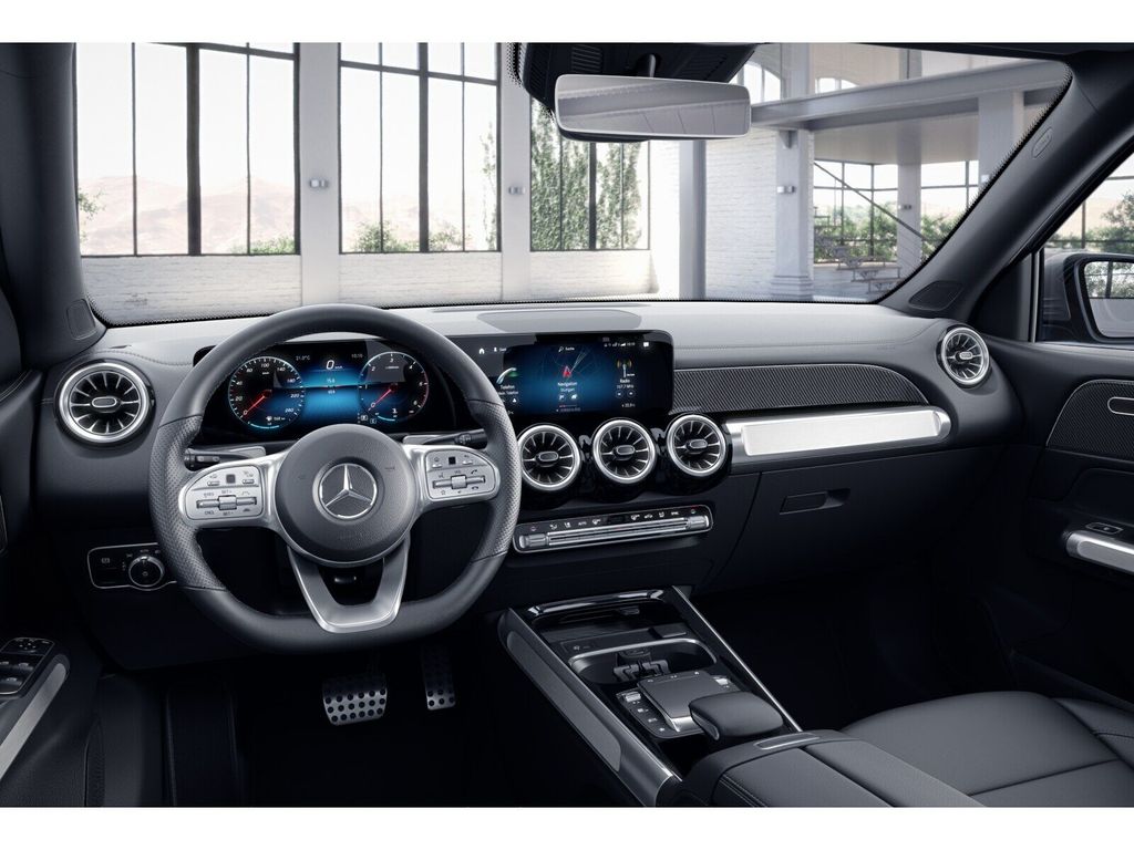 Mercedes-Benz GLB 220 2023 г. Серый, пробег 55449 км