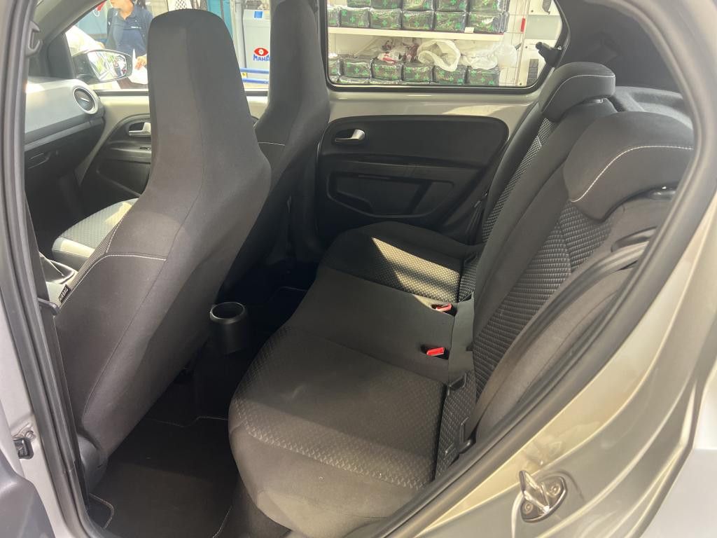 Volkswagen up! 2022 г. Серебристый, пробег 59500 км