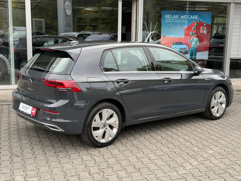 Volkswagen Golf 2024 г. Серый, пробег 26517 км