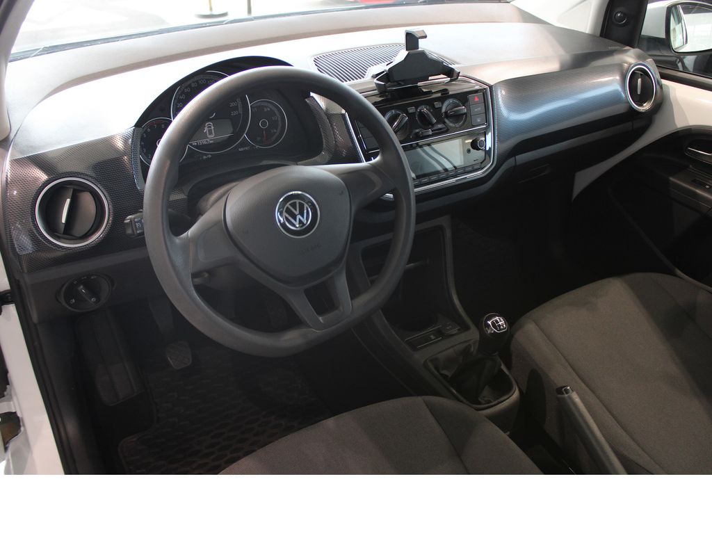 Volkswagen up! 2023 г. Белый, пробег 23950 км
