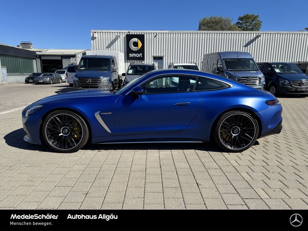Mercedes-Benz AMG GT 2024 г. Синий, пробег 15100 км