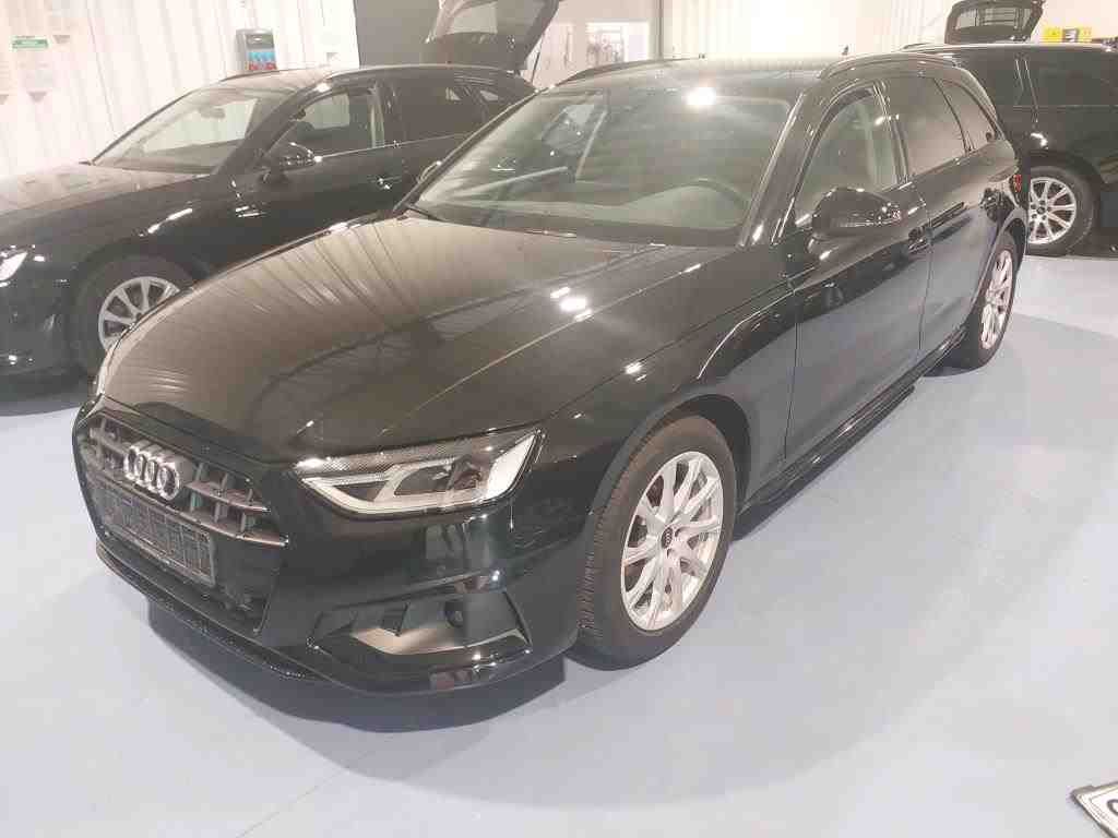Audi A4 2023 г. Чёрный, пробег 54000 км