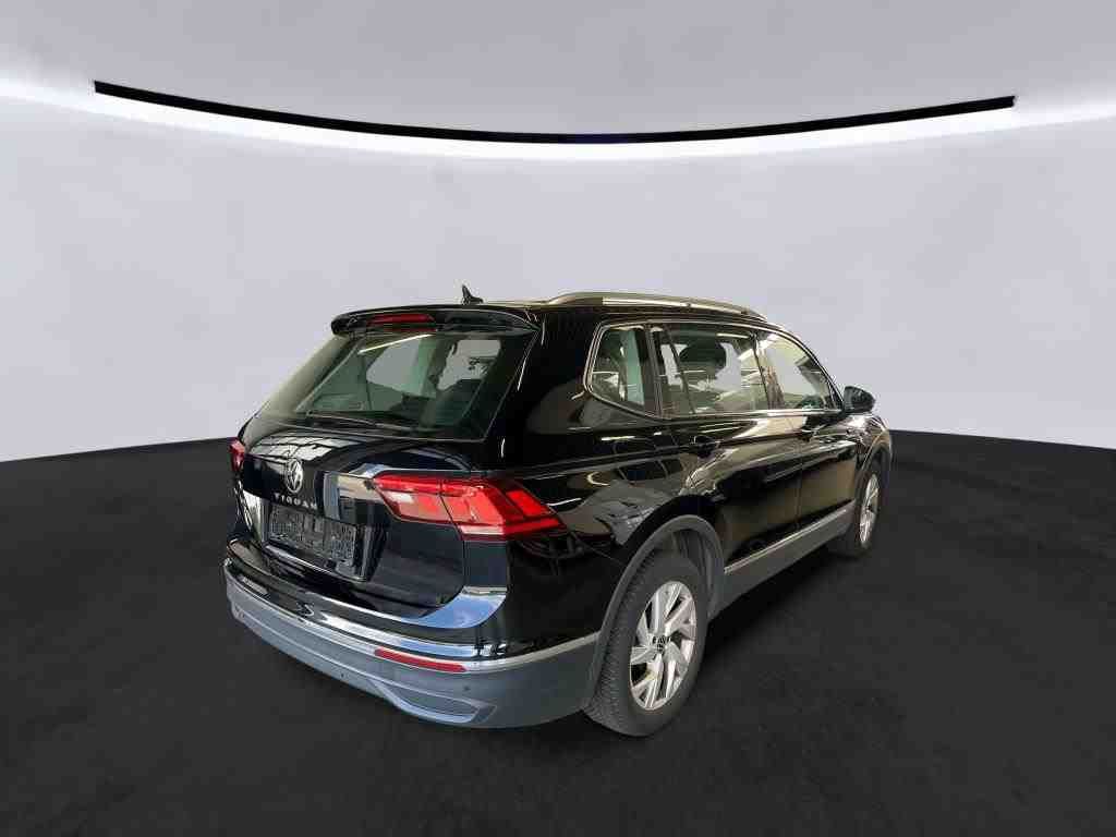 Volkswagen TIGUAN ALLSPACE 2025 г. Чёрный, пробег 39500 км