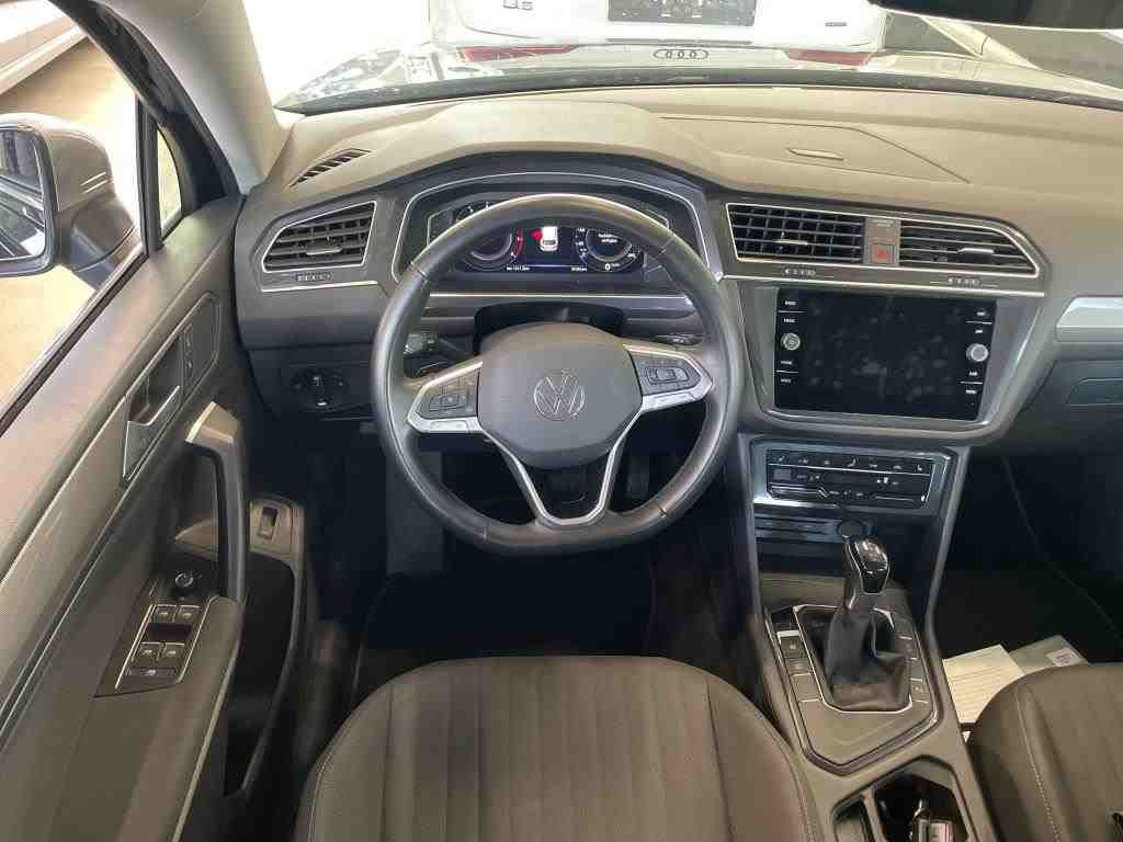Volkswagen TIGUAN ALLSPACE 2025 г. Чёрный, пробег 39500 км