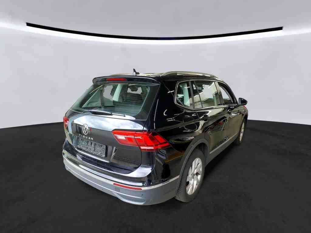 Volkswagen TIGUAN ALLSPACE 2025 г. Чёрный, пробег 36300 км