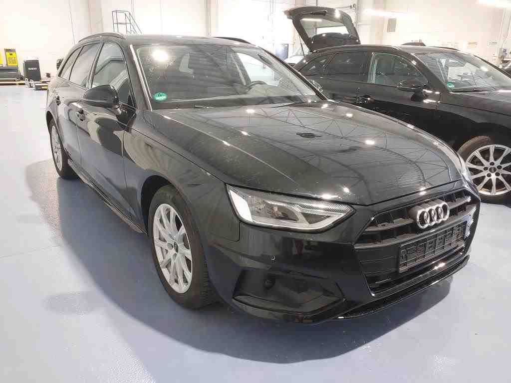 Audi A4 2023 г. Чёрный, пробег 49300 км