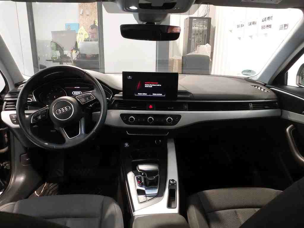 Audi A4 2023 г. Чёрный, пробег 49300 км