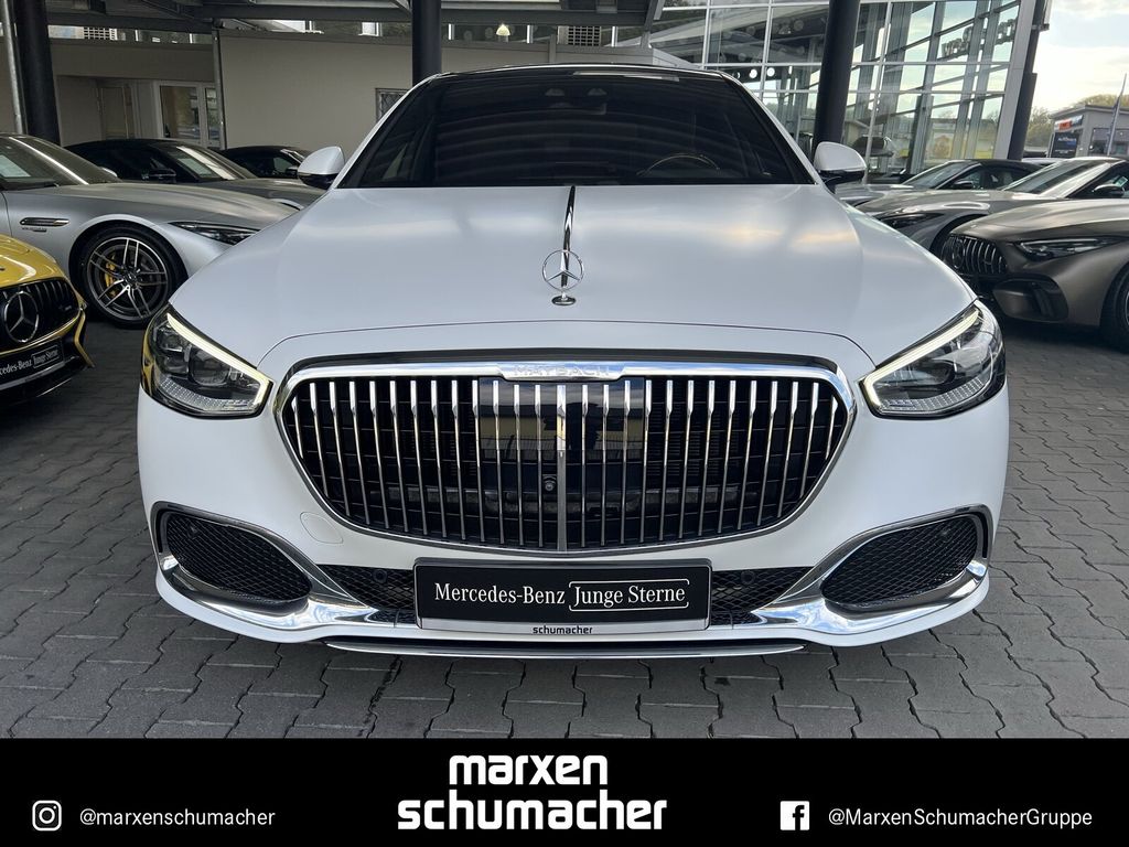 Mercedes-Benz S 580 2023 г. Белый, пробег 10330 км