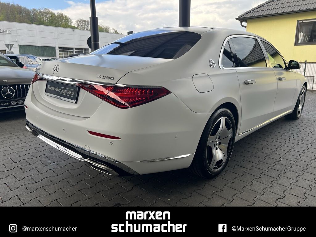Mercedes-Benz S 580 2023 г. Белый, пробег 10330 км