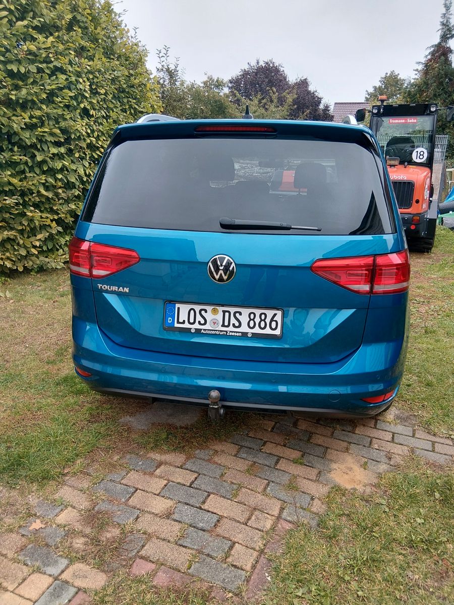 Volkswagen Touran 2021 г. Синий, пробег 39500 км