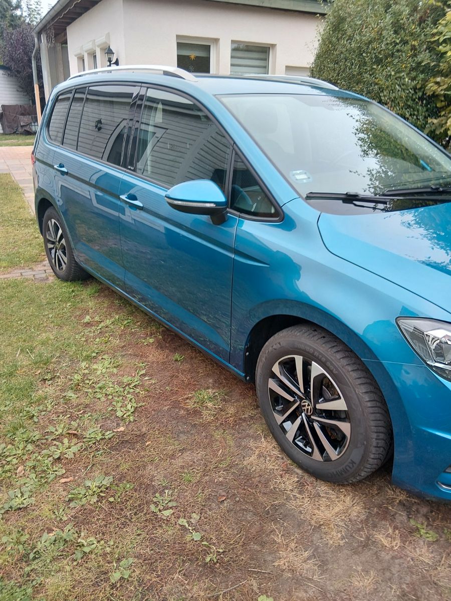 Volkswagen Touran 2021 г. Синий, пробег 39500 км