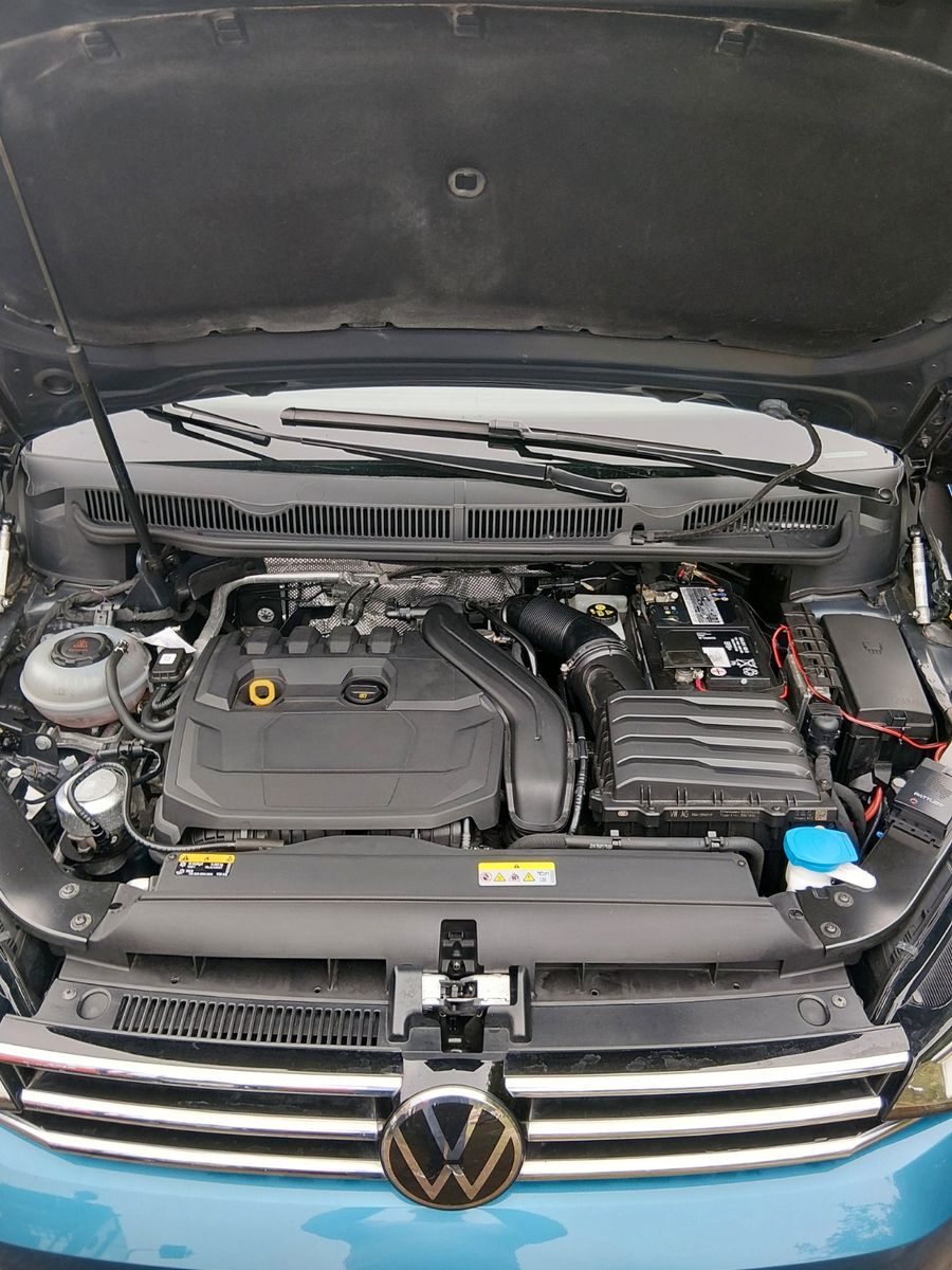 Volkswagen Touran 2021 г. Синий, пробег 39500 км