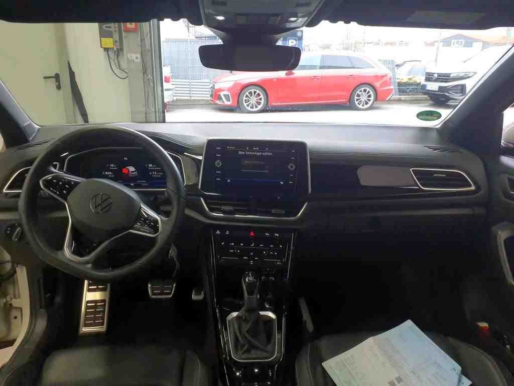 Volkswagen T-Roc 2023 г. Серый, пробег 38200 км