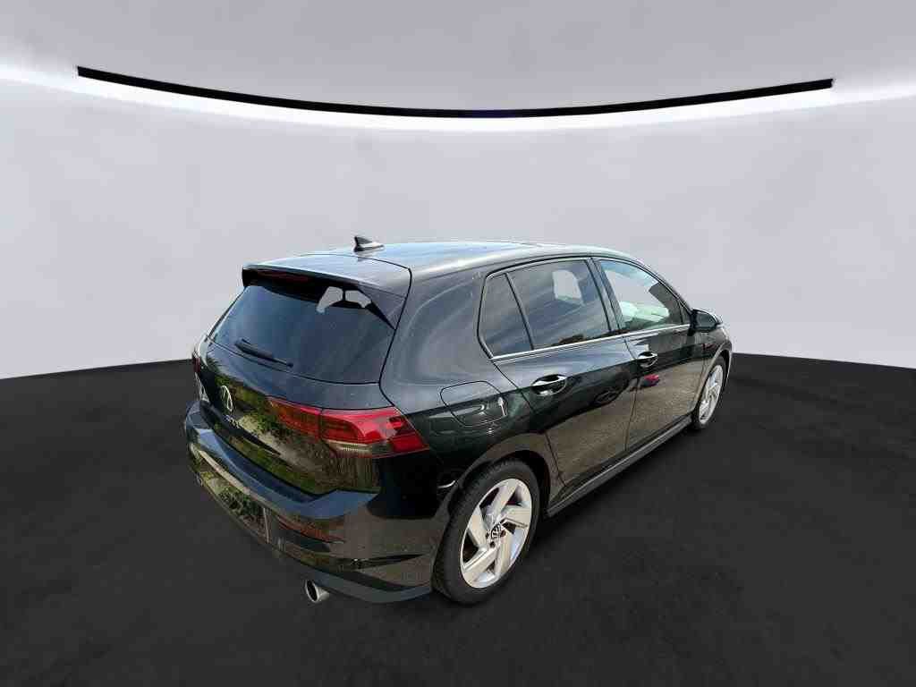 Volkswagen Golf 2024 г. Чёрный, пробег 41300 км