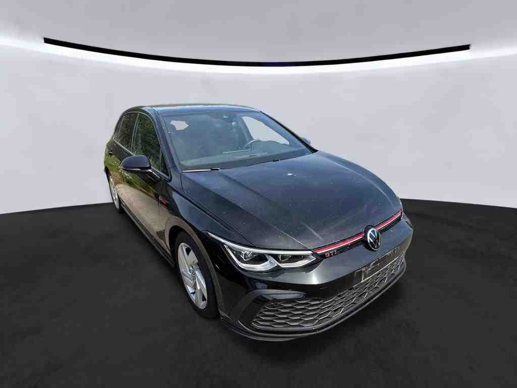 Volkswagen Golf 2024 г. Чёрный, пробег 41300 км