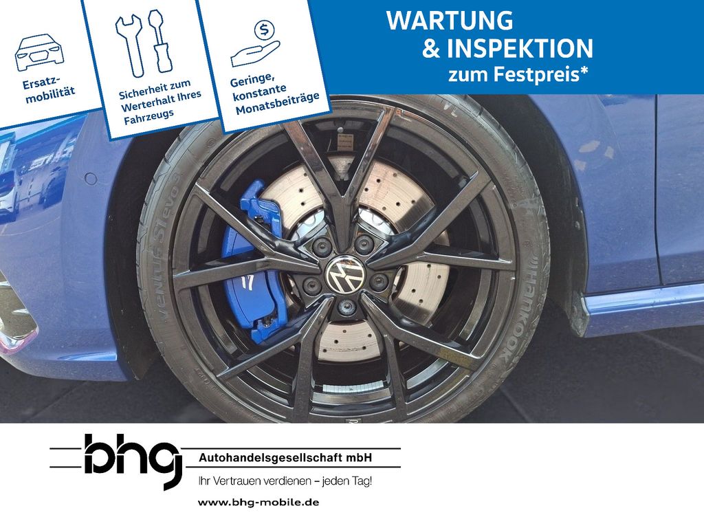 Volkswagen Golf 2023 г. Синий, пробег 27495 км