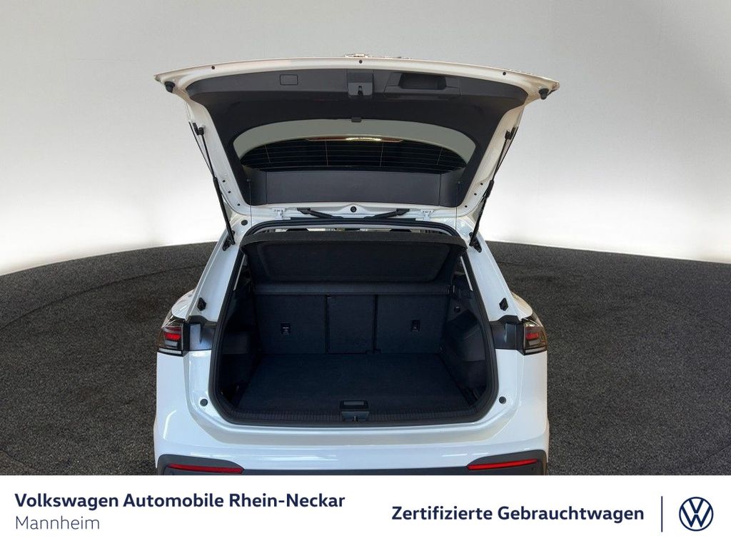 Volkswagen Tiguan 2025 г. Белый, пробег 45417 км