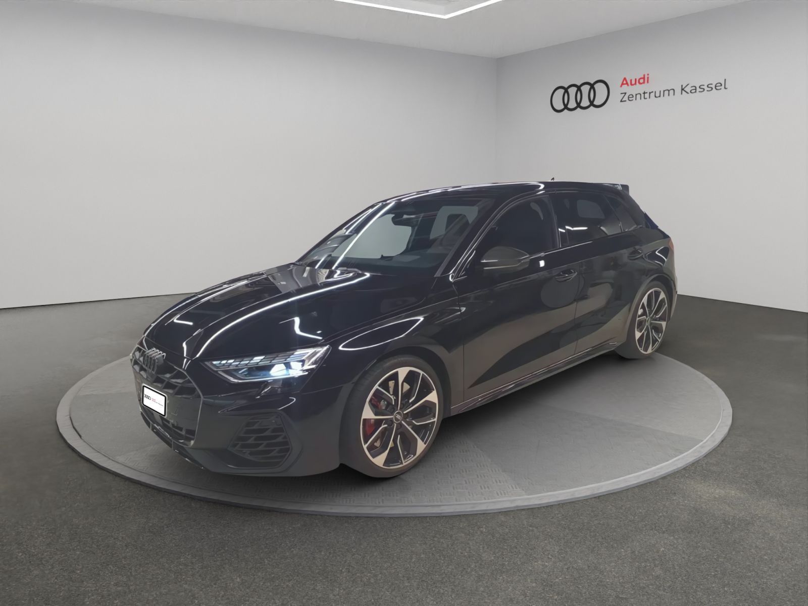 Audi S3 2026 г. Чёрный, пробег 10212 км