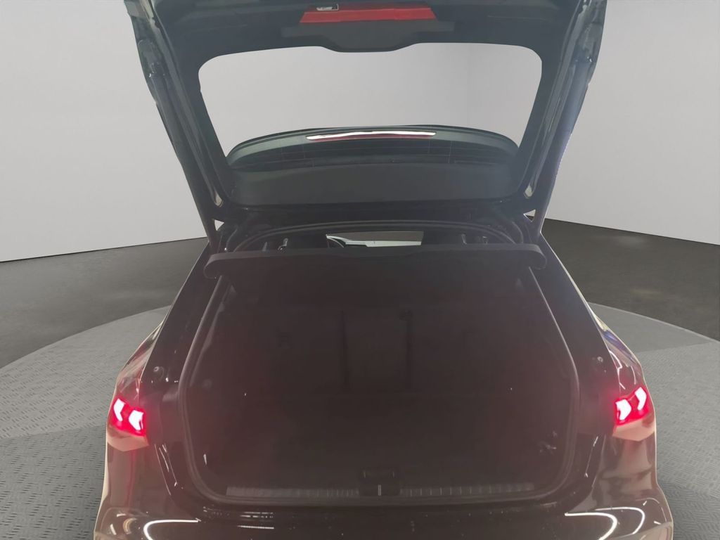 Audi S3 2026 г. Чёрный, пробег 10212 км