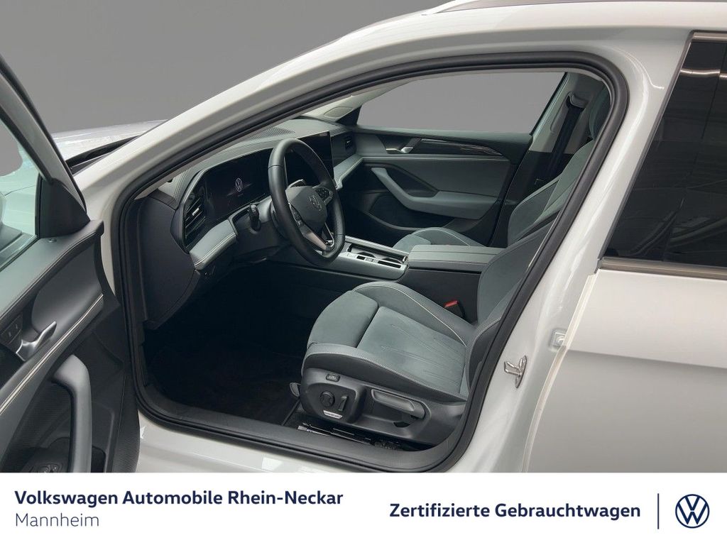 Volkswagen PASSAT VARIANT 2024 г. Белый, пробег 34079 км