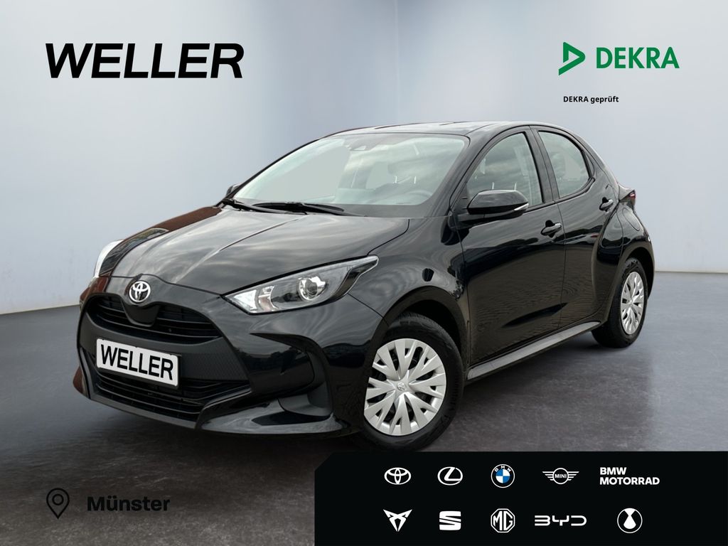 Toyota Yaris 2023 г. Чёрный, пробег 28998 км