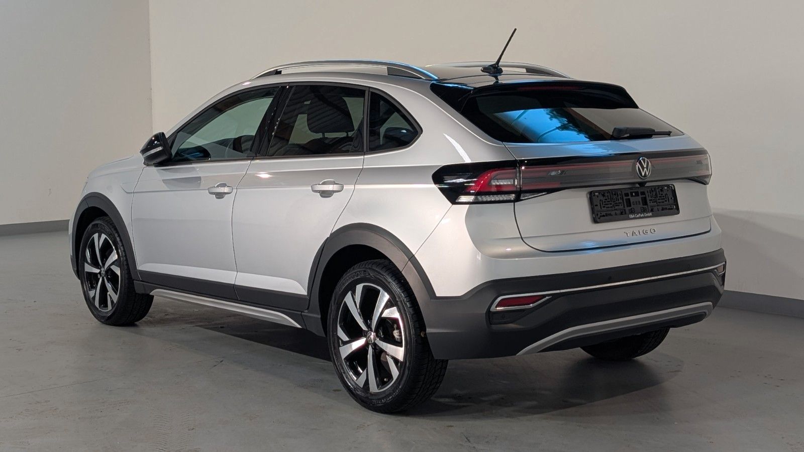 Volkswagen Taigo 2022 г. Серебристый, пробег 20199 км