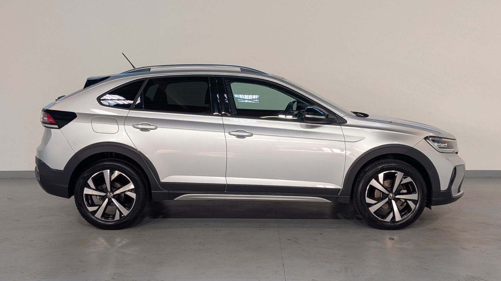Volkswagen Taigo 2022 г. Серебристый, пробег 20199 км