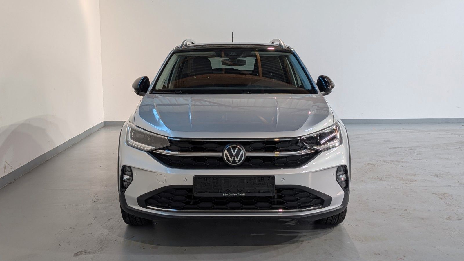 Volkswagen Taigo 2022 г. Серебристый, пробег 20199 км
