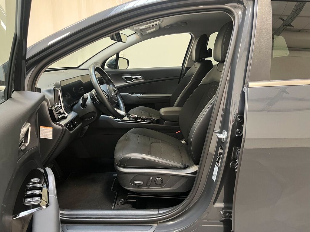 Kia Sportage 2022 г. Серый, пробег 37525 км
