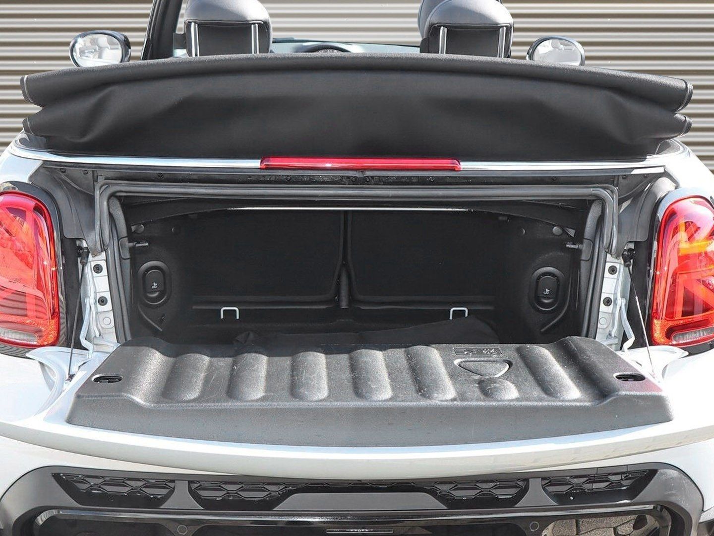 Mini COOPER S CABRIO 2022 г. Серый, пробег 49087 км