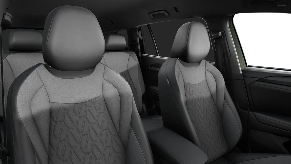 Volkswagen Tayron 2026 г. Зелёный, пробег 13928 км