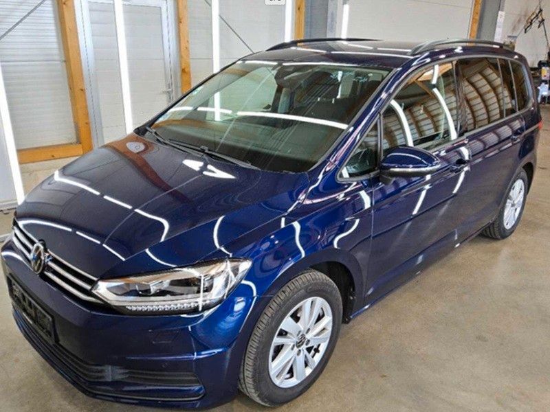 Volkswagen Touran 2024 г. Синий, пробег 29350 км