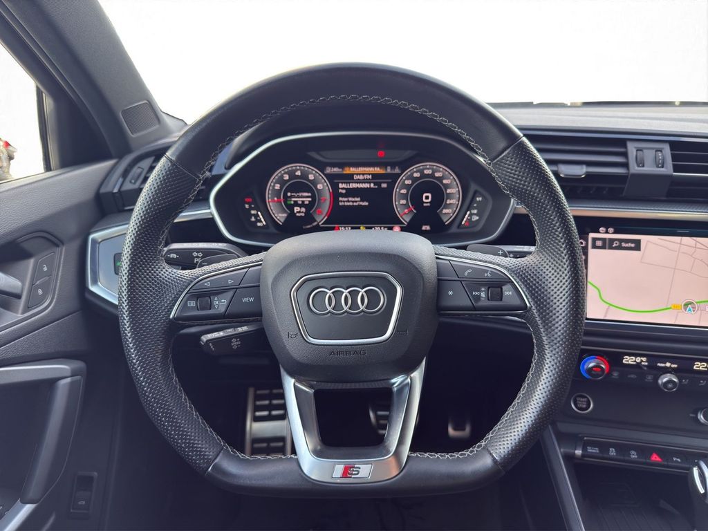 Audi Q3 2024 г. Белый, пробег 32900 км