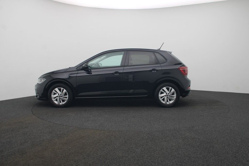 Volkswagen Polo 2023 г. Чёрный, пробег 42090 км