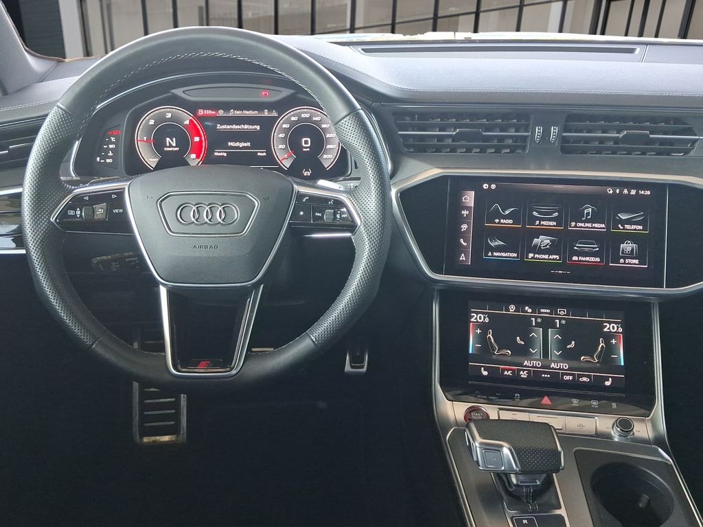 Audi S6 2023 г. Чёрный, пробег 40560 км