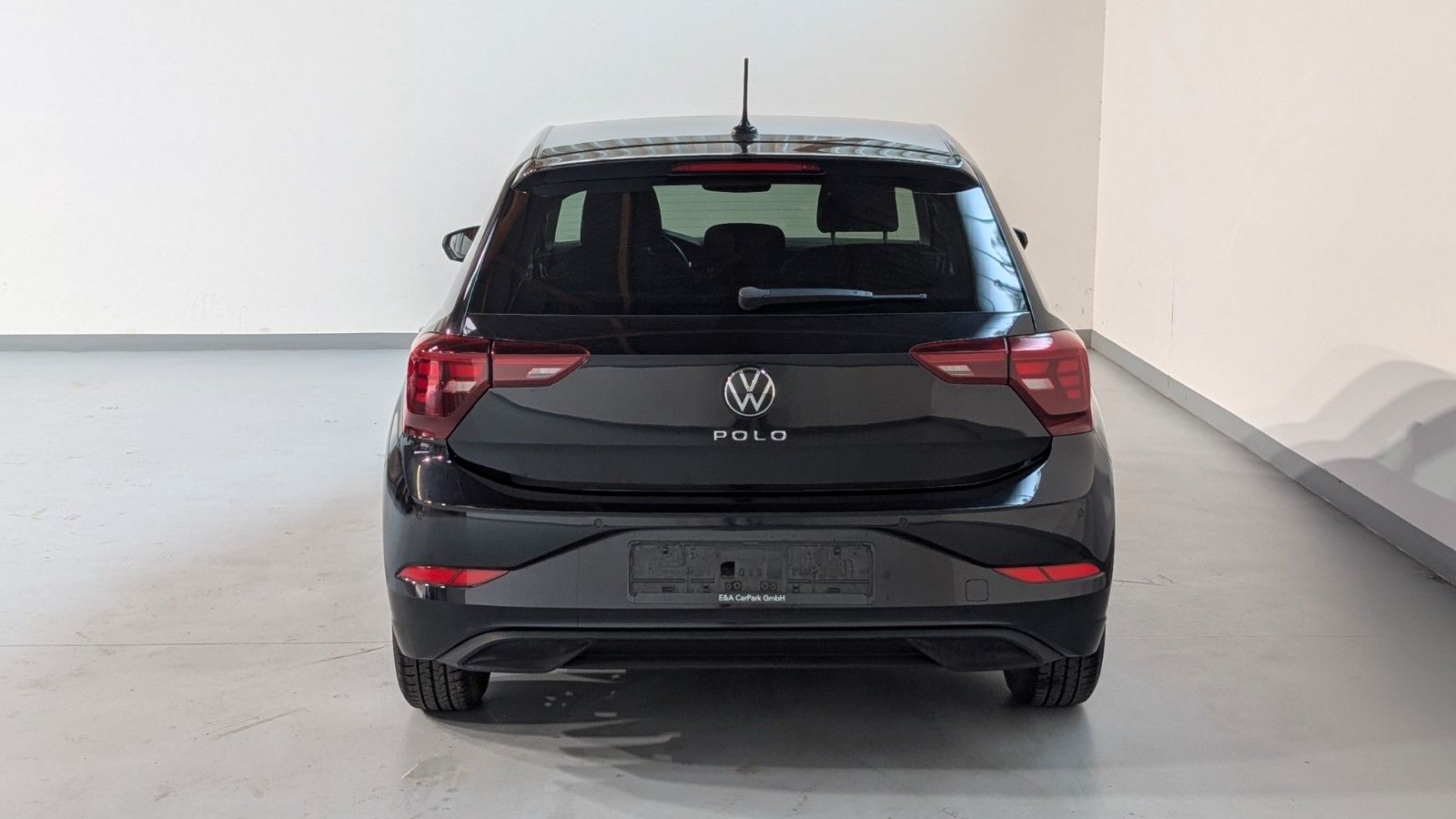 Volkswagen Polo 2023 г. Чёрный, пробег 46099 км