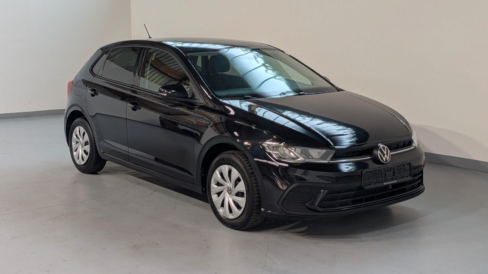 Volkswagen Polo 2023 г. Чёрный, пробег 46099 км