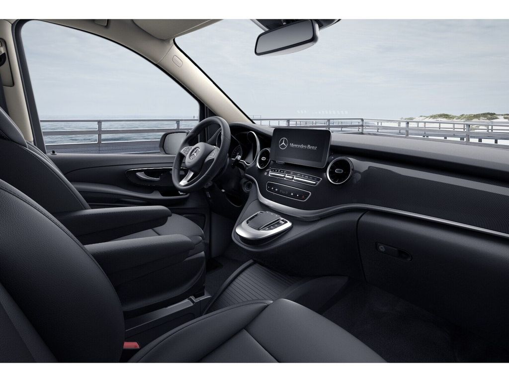 Mercedes-Benz V 300 2023 г. Чёрный, пробег 54498 км
