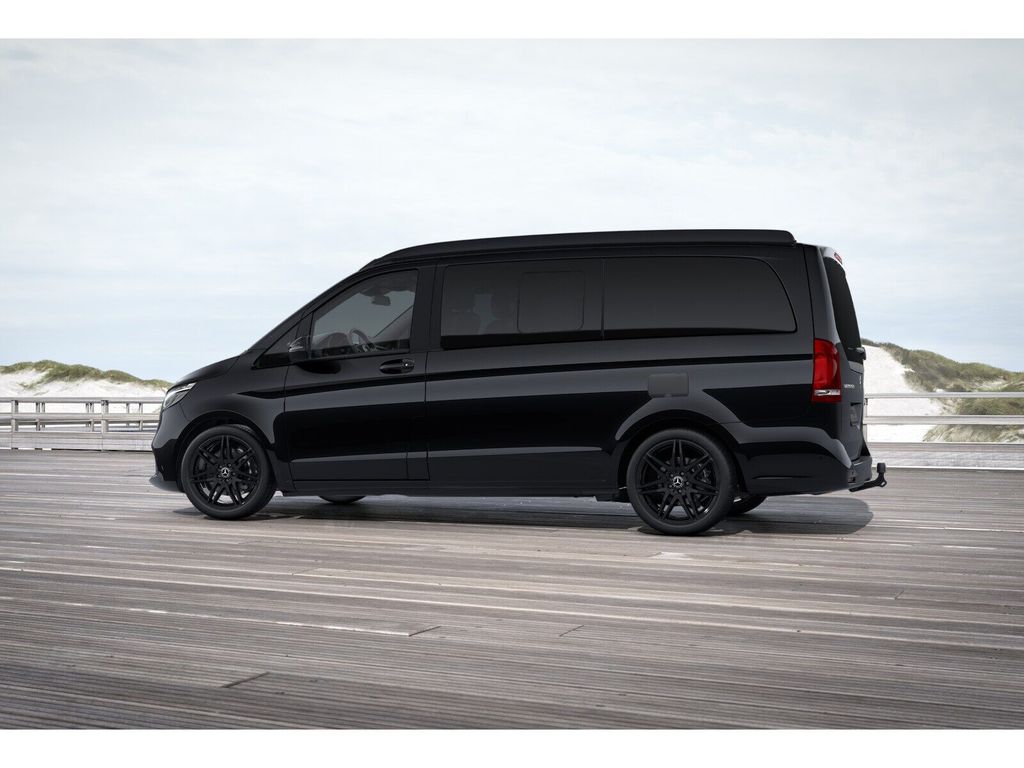 Mercedes-Benz V 300 2023 г. Чёрный, пробег 54498 км
