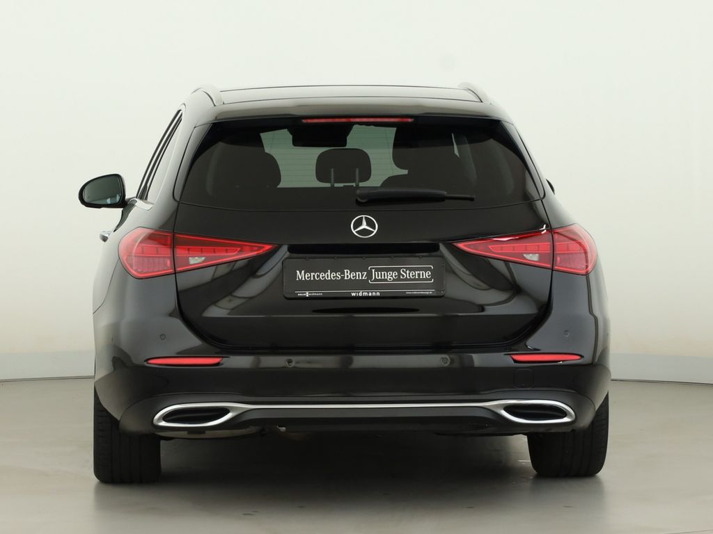 Mercedes-Benz C 200 2023 г. Чёрный, пробег 43962 км