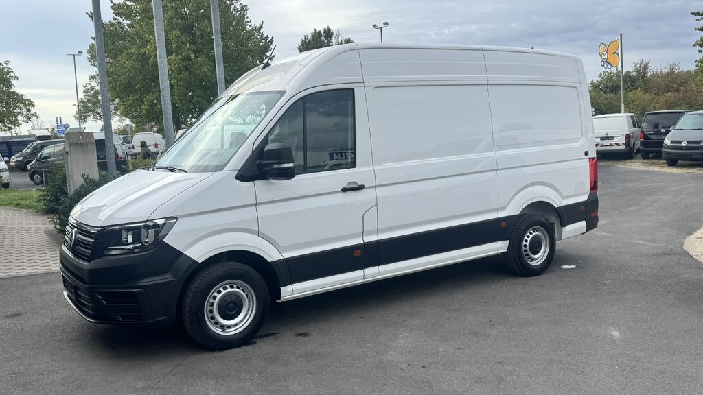 Volkswagen CRAFTER 2022 г. Белый, пробег 58000 км