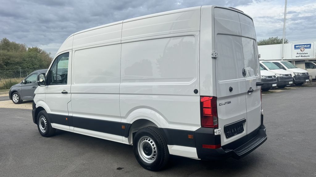 Volkswagen CRAFTER 2022 г. Белый, пробег 58000 км